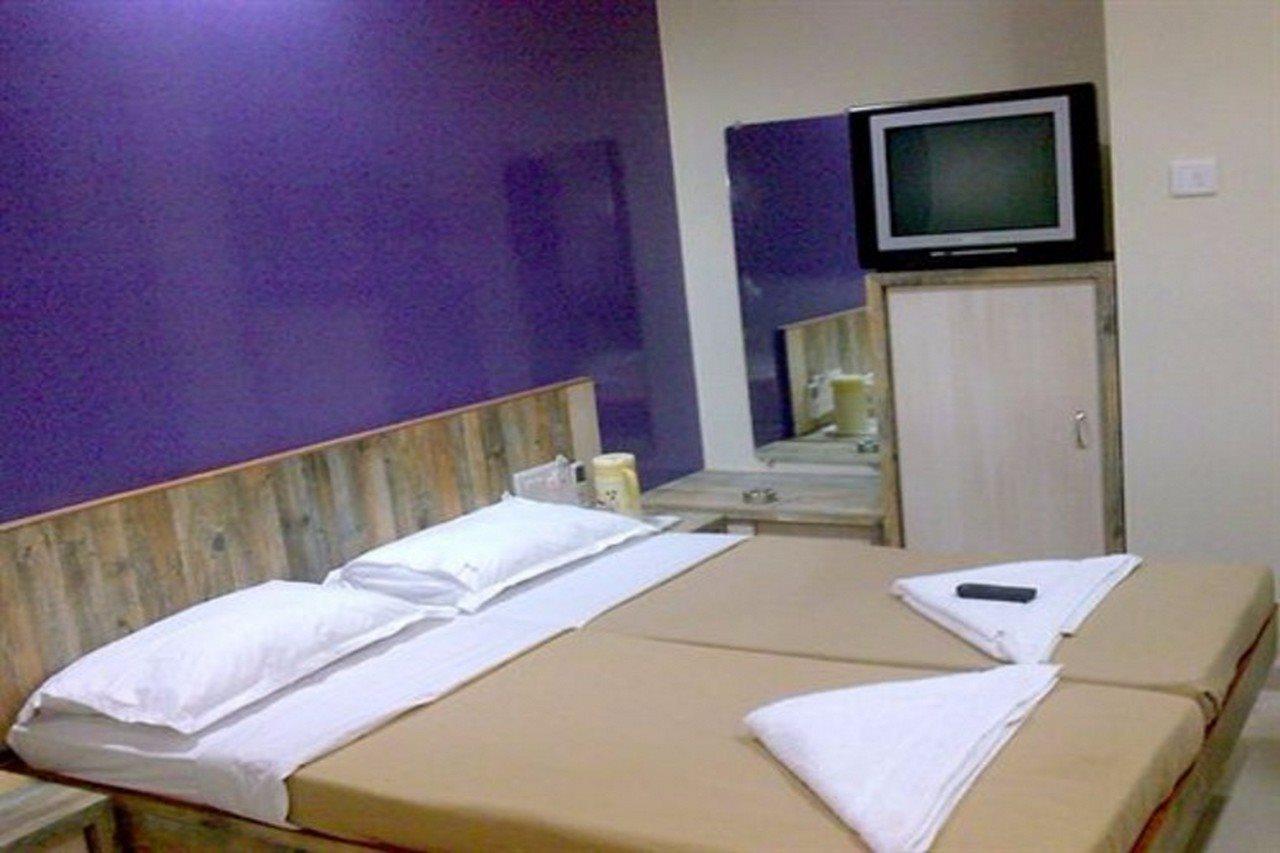 Fabhotel Galaxy Suite Mumbai  Buitenkant foto