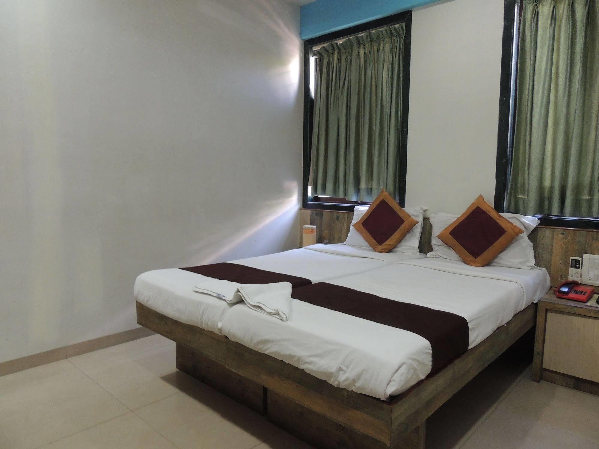 Fabhotel Galaxy Suite Mumbai  Buitenkant foto