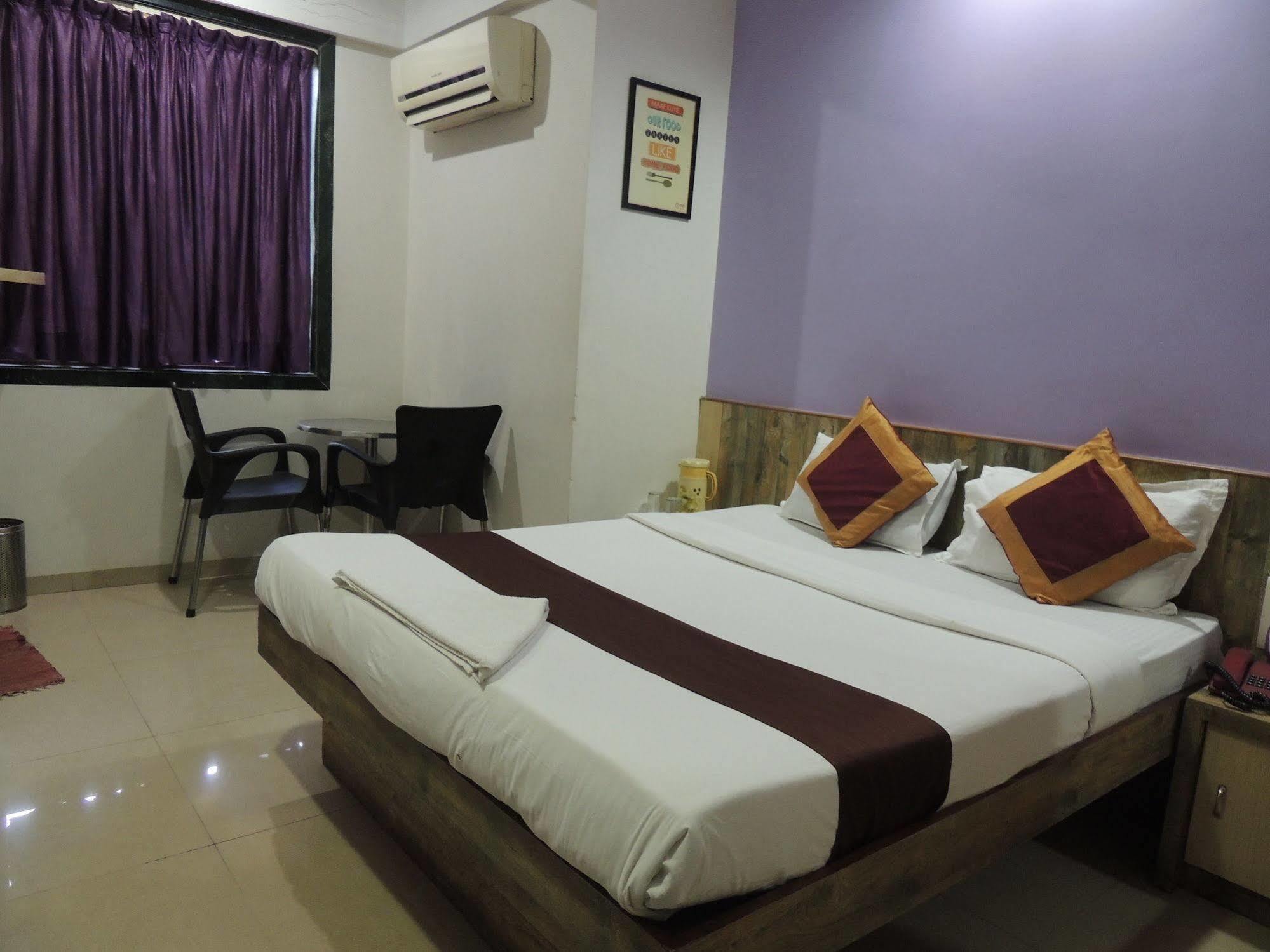 Fabhotel Galaxy Suite Mumbai  Buitenkant foto