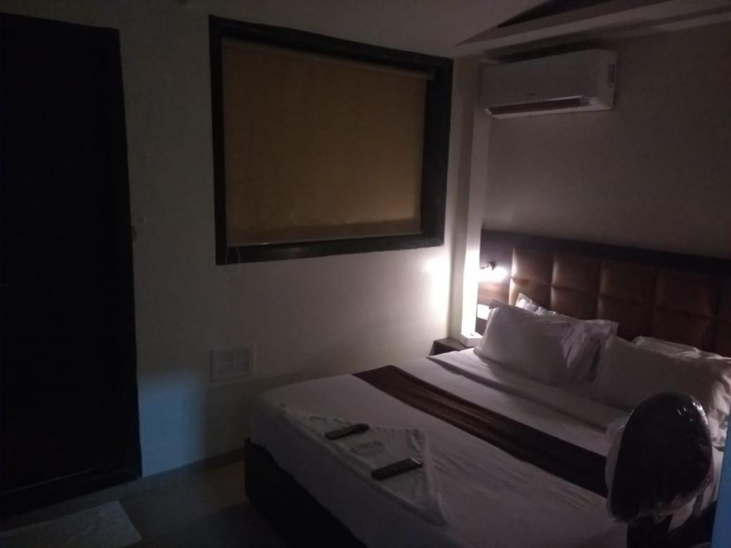 Fabhotel Galaxy Suite Mumbai  Buitenkant foto