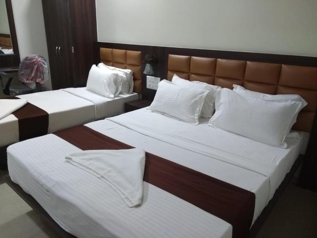Fabhotel Galaxy Suite Mumbai  Buitenkant foto